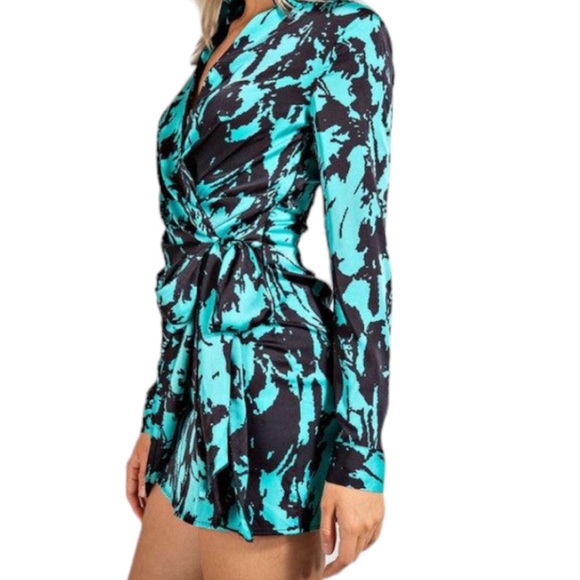 Etiquette-Long Sleeve Printed Button Down Dress - Picture 3 of 8